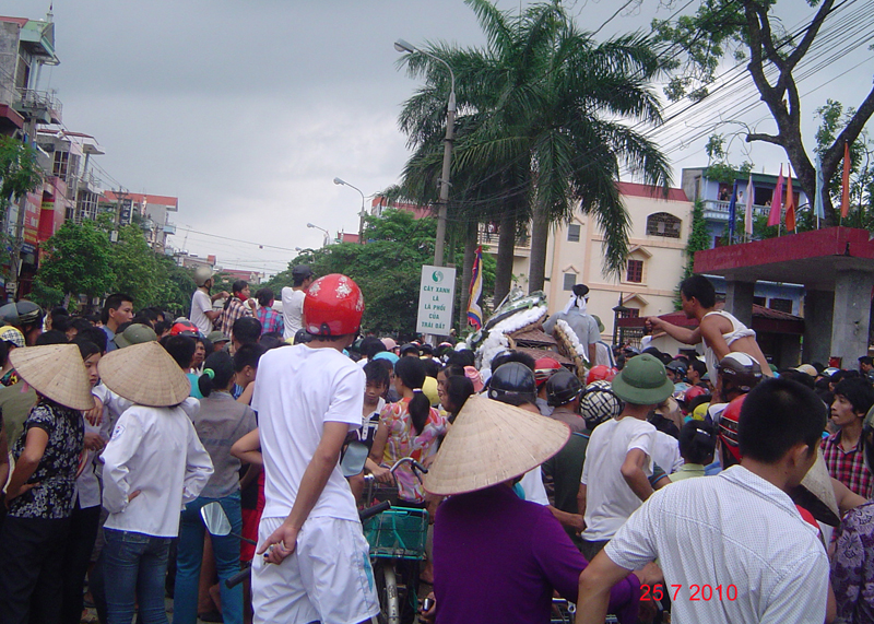 http://vietcatholic.net/pics/100725BGxetang.jpg